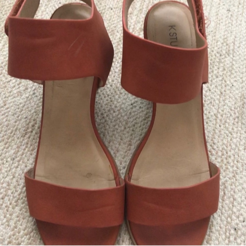 K STUDIO sandals